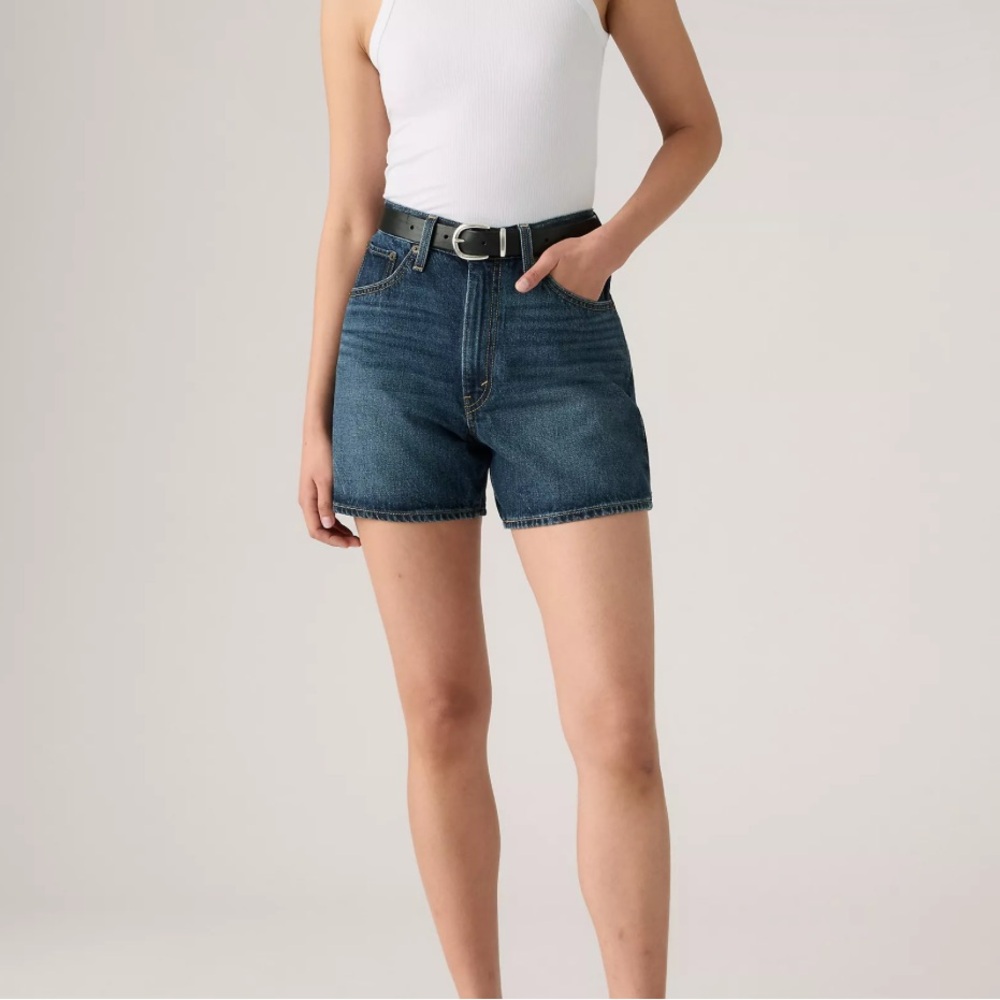 Levi’s Cinch Mid-Thigh Shorts